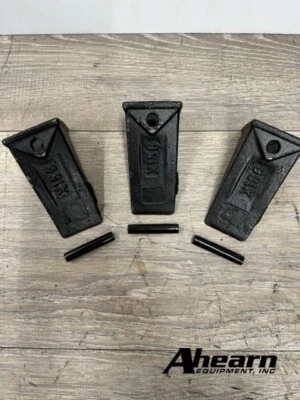 X156 Teeth with Retaining PINS for Excavator Digging Buckets 3 PK X156  - Image 1 of 4