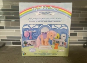 2018 MY LITTLE PONY 35th Anniversary Collection PRETTY PARLOR Set w/ PEACHY PONY - Picture 1 of 4