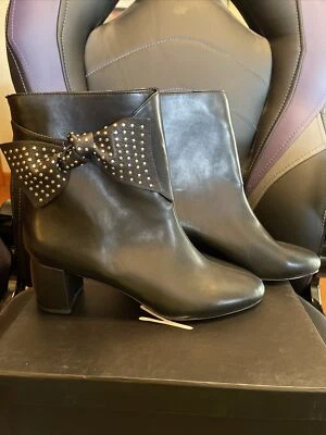 Botín Nanette Nathalie para mujer negro talla 9 Foto 1 de 4