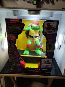 Teenage Mutant Ninja Turtles Giant Cowabunga Skate RC Raphael - Picture 1 of 15
