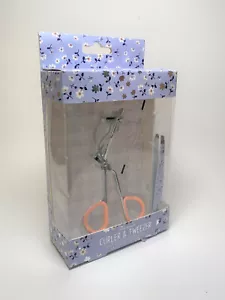 Beauty Moment Brow Kit, Eyelash Curler & Slanted Tweezer - Picture 1 of 3