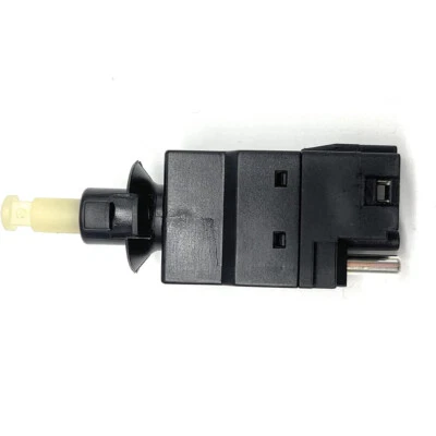 1× Stop Light Brake Switch 0015450109 For Mercedes-Benz C220 C230 C280 E320 E430 - Image 1 of 4