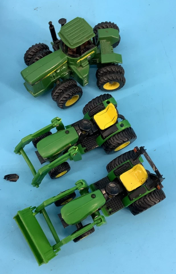 Lot of 2 Tomy Collect-N-Play 1:32 Scale John Deere Tractor w/Loader And One ERTL - Image 1 of 1