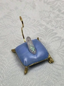 Hallmark Ornament - 2001 - Disney Cinderella - The Glass Slipper - Miniature  - Picture 1 of 7