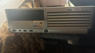 HP Compaq DC7100 SFF Desktop Pentium 4 2.8GHz, HD, 2GB ram - Image 1 of 4