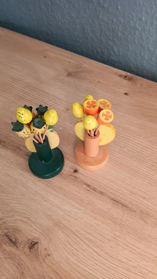Cocktail Picker, Bowle Spieße, aus Holz mit Ständer aus Holz, Motiv Obst - Bild 1 von 2