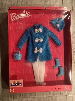 2001 Barbie Fashion Avenue Blue Coat Outfit & Accessories NRFB Toys R Us Foto 1 de 4
