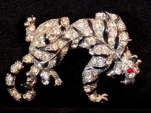 Vintage Panther Tiger Jaguar Wild Cat Rhinestone Brooch 2.5" - Picture 1 of 4