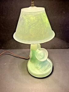 VINTAGE GREEN FROSTED GLASS MEXICAN SIESTA CACTUS SOMBRERO TABLE LAMP - Picture 1 of 9
