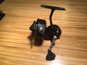 Vintage Garcia Mitchell 304 Spinnrolle (SN: 229??37) in sehr gutem Zustand - Bild 1 von 22