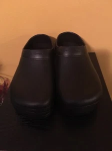 SR Max zuecos de goma de trabajo negros resistentes al deslizamiento para mujer talla 6 para hombre talla 4 - Imagen 1 de 12