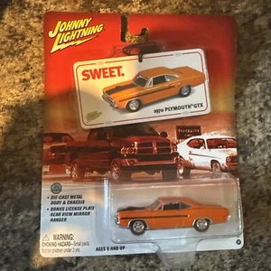 Johnny Lightning 1970 Plymouth GTX Hey That thing Got A Hemi 2004 - Picture 1 of 3