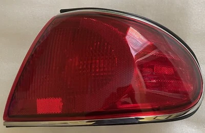 Conjunto de lámpara trasera Buick LeSabre original GM 2001-2005, derecha p/n 15228560 Foto 1 de 3