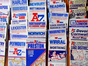 AZ Street Atlas books and folding map most £1.90 each - Bild 1 von 37