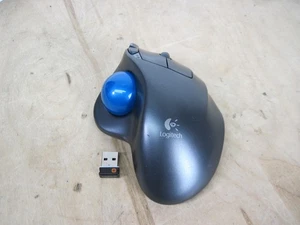 Logitech M570 Wireless Trackball Mouse Ergonomic Design PC USB Receiver Included - Afbeelding 1 van 6