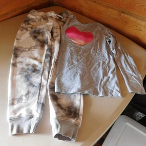 Lot of 2 Size 10/12 Girls Jogging Pants & Long Sleeve Top Clothing Pre-Owned - Picture 1 of 2