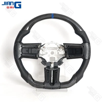 Volante deportivo de fibra de carbono real línea azul para Ford Mustang 2012-2014 Foto 1 de 4