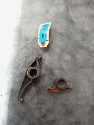 Brazo basculante corto/balancín largo Ford Mustang Boss 429 con pivote incorrecto usado Foto 1 de 4