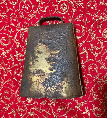 Campana de vaca de granja oxidada rústica antigua pátina primitiva oxidada medidas fuertes 6"x5"x3" Foto 1 de 4