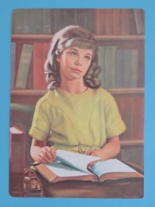 Impresión original 1966 a doble cara Niña bonita leer Biblia lágrima mejilla años 1950-60 - Imagen 1 de 2