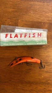 VINTAGE HELIN "FLATFISH" WOOD LURE U20 in ORANGE SPOT in original box - Picture 1 of 12
