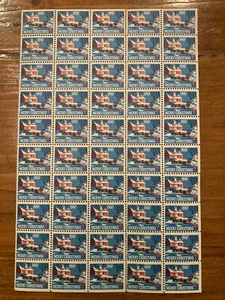 US Briefmarken SC # WX108 Weihnachtssiegel 1942 1/2 Blatt 50 perf 12,5x12 postfrisch - Bild 1 von 1