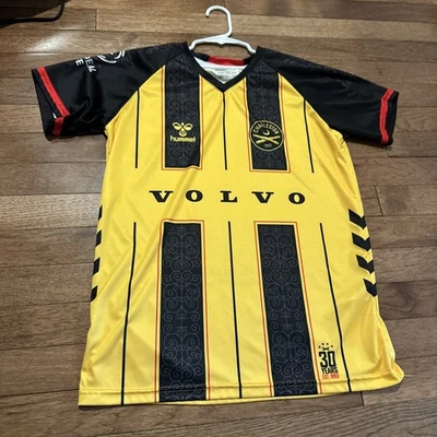 Camiseta de fútbol Charleston Battery Hummel juvenil XL amarilla negra fútbol Volvo 2024 Foto 1 de 4