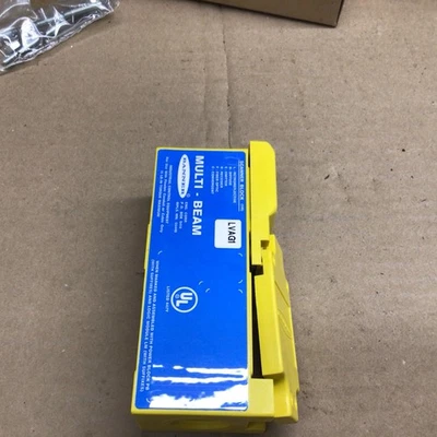 Banner Engineering SBLVAG1 Multi Beam Retroreflective 3/4 Wire Block 19061 - Image 1 of 4