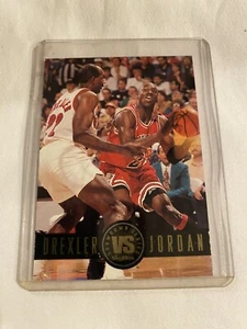 Michael Jordan Chicago Bulls 1993-94 Skybox Drexler vs Jordan #SS11 - Picture 1 of 6
