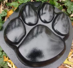 Dog paw print stepping stone mold 12"x12"x2" pro grip slightly textured surface - Picture 1 of 4