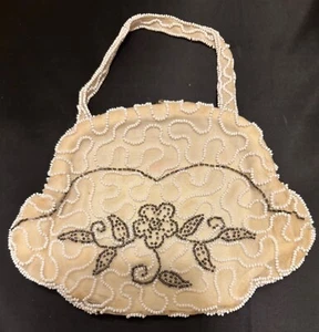 BOLSO CON CUENTAS ART DECO VINTAGE HECHO A MANO EN BELGA - Imagen 1 de 5