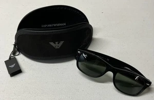 Occhiali da sole Ray-Ban RB2132 New Wayfarer 901 Classic neri (52/18) con custodia* - Foto 1 di 7