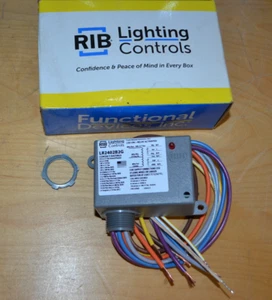 RIB ~ LR2402B2G ~ ENCLOSED RELAY 20 AMP w/ 24VAC DC 208 277VAC COIL - Picture 1 of 8