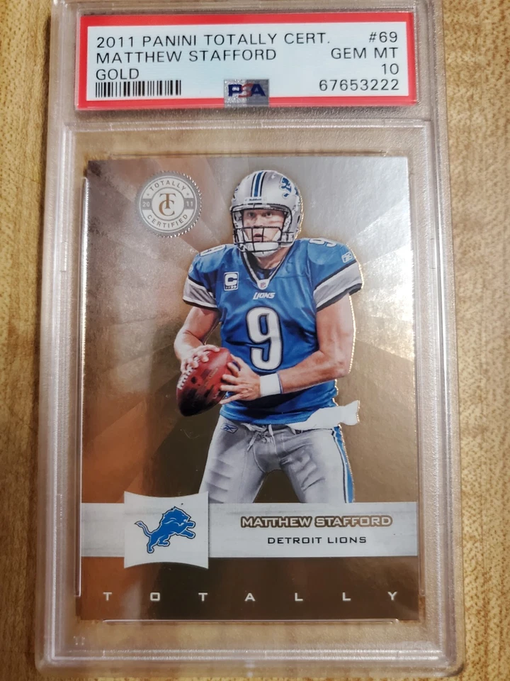 2011 Totally Certified MATTHEW STAFFORD GOLD /25 PSA 10 POP 1 Lions, Rams - Image 1 of 2
