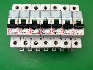 Legrand MCB B6 06156 B10 06158 B16 06160 B20 06161 B25 06162 B32 06163 B40 06164 - Picture 1 of 11
