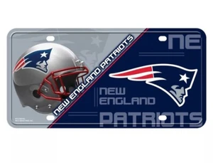 New England Patriots Split Design Metal License Plate Tag New E21 - Picture 1 of 1