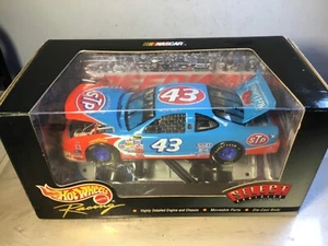 XRARE 1:24 John Andretti #43 STP 1999 HOT WHEELS Richard Petty DieCast NASCAR - Picture 1 of 4