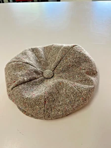 Cappellino da newsboy Dobbs in tweed marrone, taglia med, usato in ottime condizioni - Foto 1 di 4