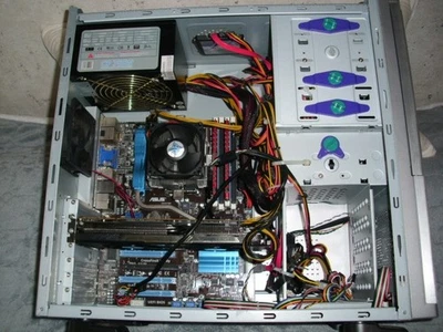 Desktop Pc Asus F 1A75-V Pro/AMD A8-3870/SSD Intenso/HDD 1 TB/RAM 8 GB/GTX 770 - Bild 1 von 4