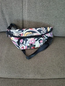 Bolso Cinturón/Riñonera Vera Bradley Estampado Floral Paisley Repelente al Agua Nuevo sin Etiquetas - Imagen 1 de 5
