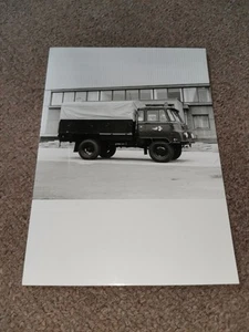 DDR IFA Robur LO 2002 LF8 Feuerwehr Messe Leipzig LKW Foto Pressebild Prospekt - Bild 1 von 1