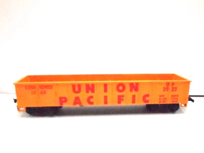 Tyco HO Scale 1:87 Union Pacific Gondola Freight Car Orange Used - Image 1 of 4