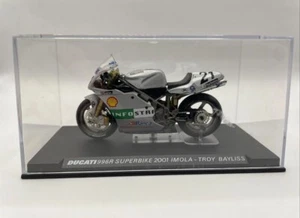 Altaya 1:24 Troy Bayliss Ducati 996R Superbike Imola 2001 - Picture 1 of 7