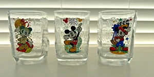 Juego De Colección De 3 Vasos McDonalds Walt Disney World Celebrate 2000 Mickey Mouse - Imagen 1 de 9