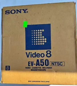 Nuovo vecchio stock raro registratore a cassette Sony Video 8 EV-A50 in scatola - Foto 1 di 6