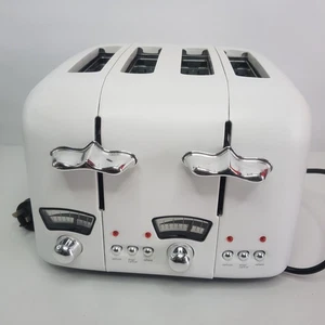 DēLonghi 4 Slice Toaster CTO4 - W1 Vintage Style White Toaster. - Picture 1 of 17