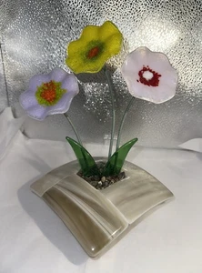 Fused Glass Ikebana Vase with 3 Glass Flowers - Picture 1 of 12