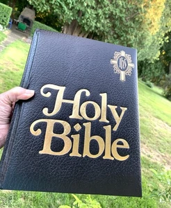 New Catholic Bible Family Edition (Black) [Hardcover] Coffee Table Bible - Picture 1 of 19