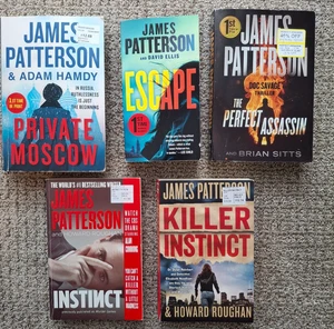 Lot of 5 James Patterson Paperback Books Mystery Murder Novels Book Lot - Foto 1 di 3