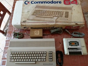 Commodore 64 C C64C Sigillo integro!!! - Foto 1 di 6